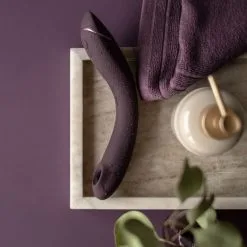 Womanizer OG Bordeaux Stimulateur Point G à Succion -SexToys Soldes womanizer og stimulateur point g bordeaux 4